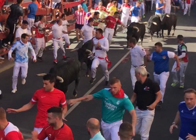 'Baile de carreras con una coreografía casi perfecta en el cuarto encierro de Sanse'