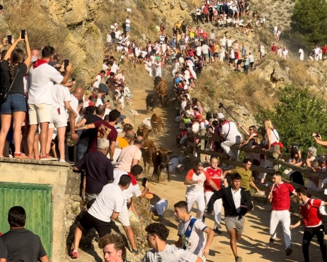 'Precioso primer Pilón para dar el pistoletazo de salida a las fiestas'