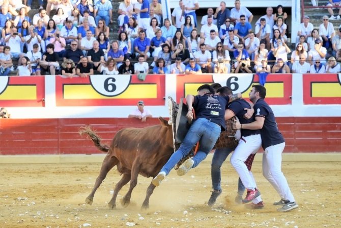 'El Frente Colono se impone con épica en el concurso nacional de Roscaderos de Ejea de los Caballeros'