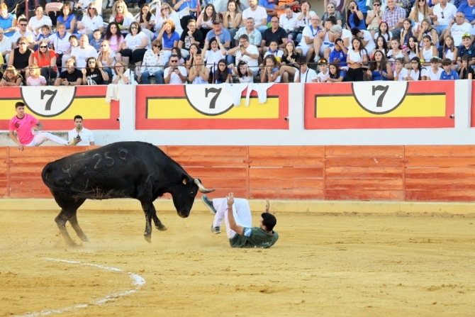 'El Frente Colono se impone con épica en el concurso nacional de Roscaderos de Ejea de los Caballeros'