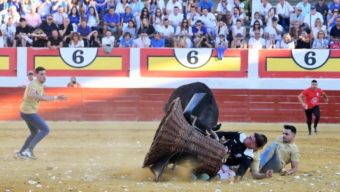 'El Frente Colono se impone con épica en el concurso nacional de Roscaderos de Ejea de los Caballeros'